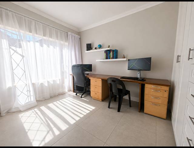 4 BEDROOM HOUSE FOR SALE IN HENLEY ON KLIP